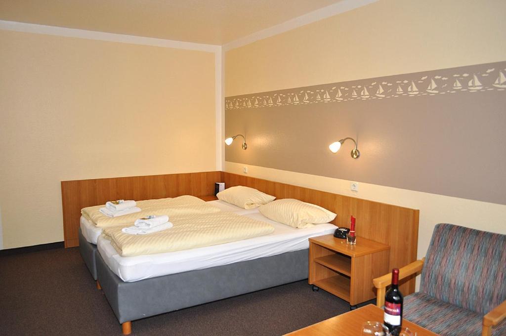 Gaestehaus Lietzow & Stoertebeker Camp 外观 照片